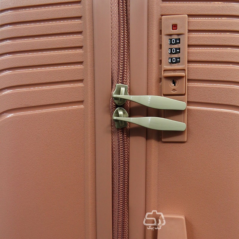 suitcase-1962-6.jpg